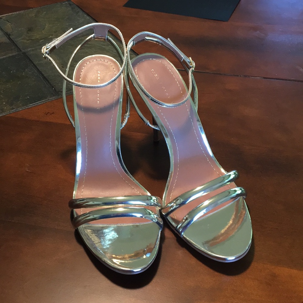 Zara gold stilettos - Picture 1 of 4